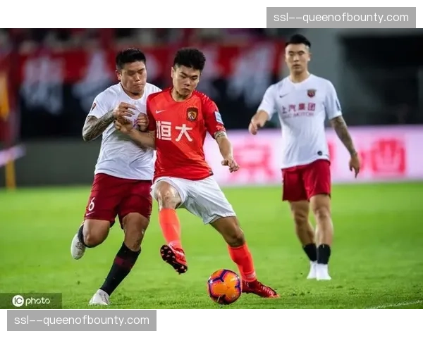 通讯:加的斯绝杀后全城狂欢,保级希望重燃 通讯:加的斯绝杀后全城狂欢,保级希望重燃